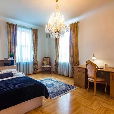 Appartement Classic Style In The Center Of *
